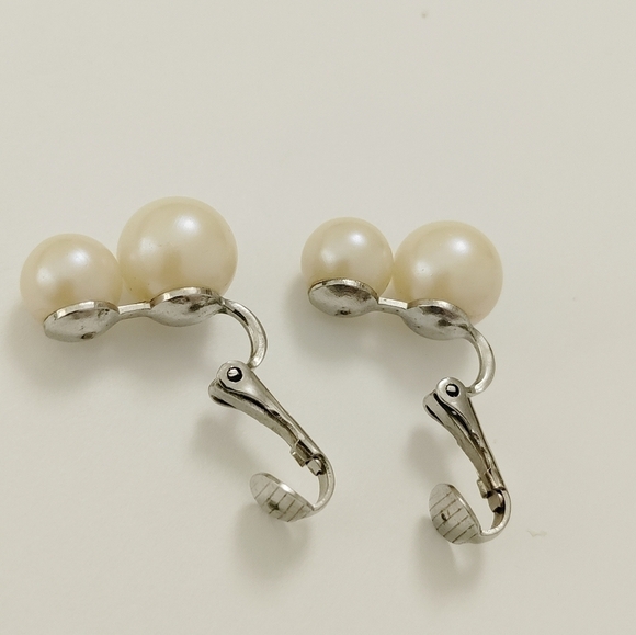 PEARL CLIP Vintage Double 1960 Judy Lee Retro Lusterous Clip Earrings - Picture 5 of 6